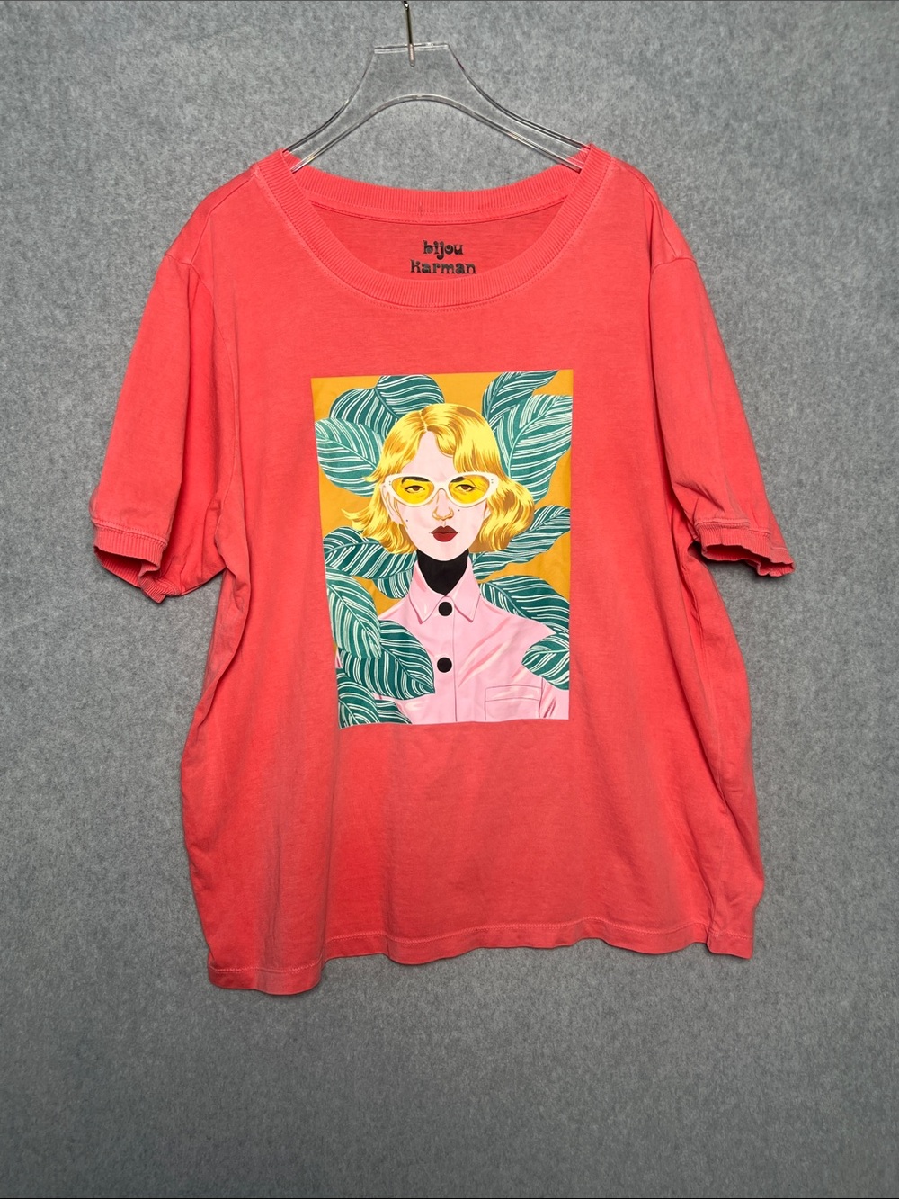 Bijou Karman X Target Woman’s Sunglasses Short Sleeve Graphic T-Shirt NWT